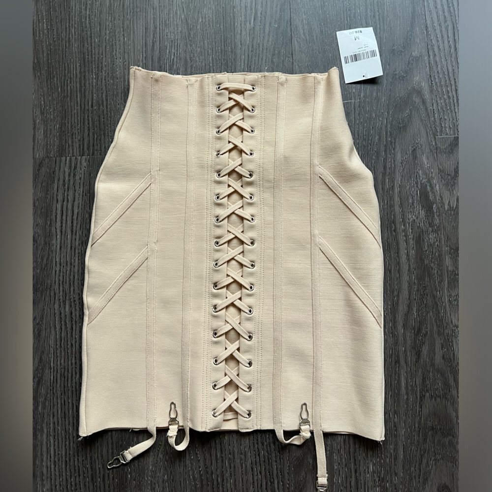 NWT CORSET BANDAGE SKIRT